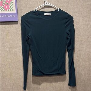 Women's Black Long Sleeve Top
